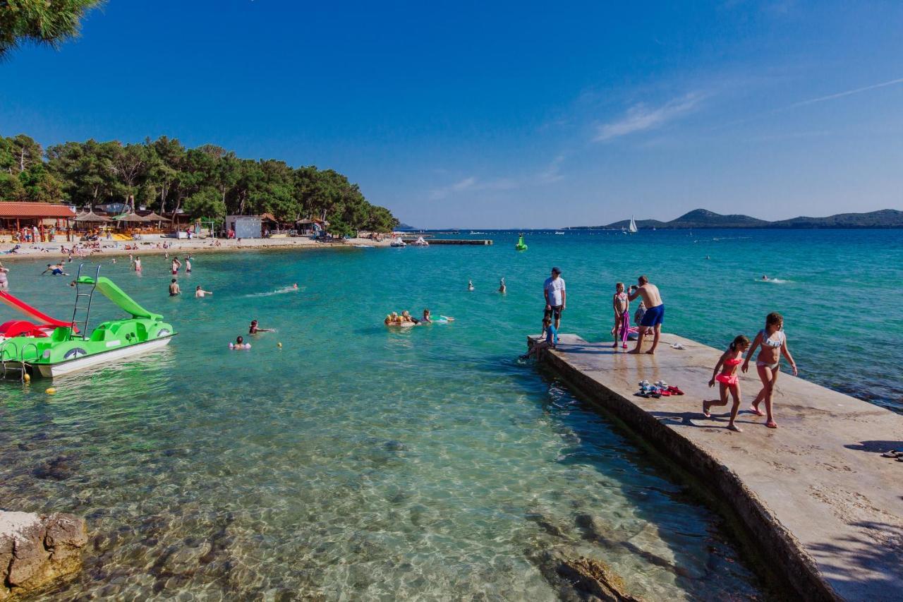 Glamping Beach Soline Biograd Na Moru Bagian luar foto