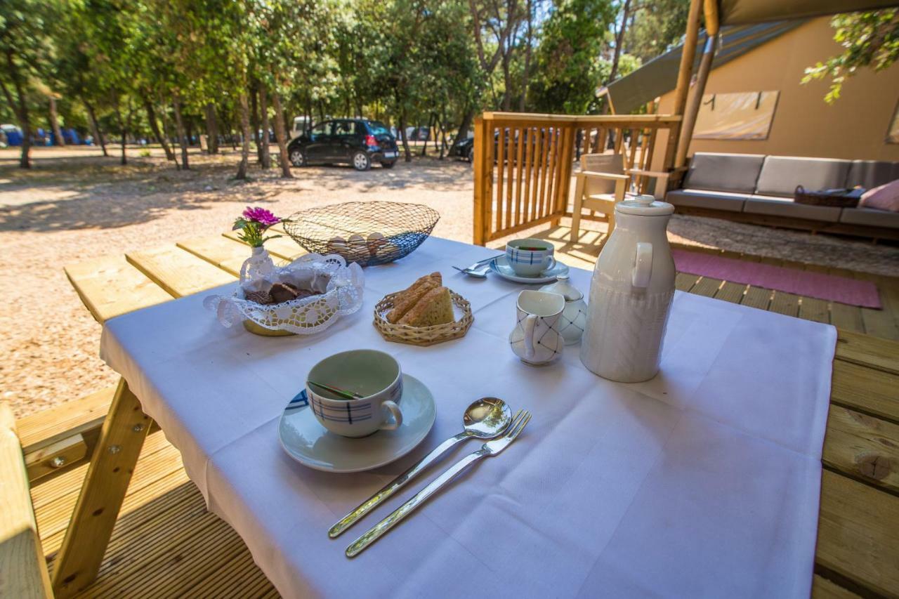 Glamping Beach Soline Biograd Na Moru Bagian luar foto